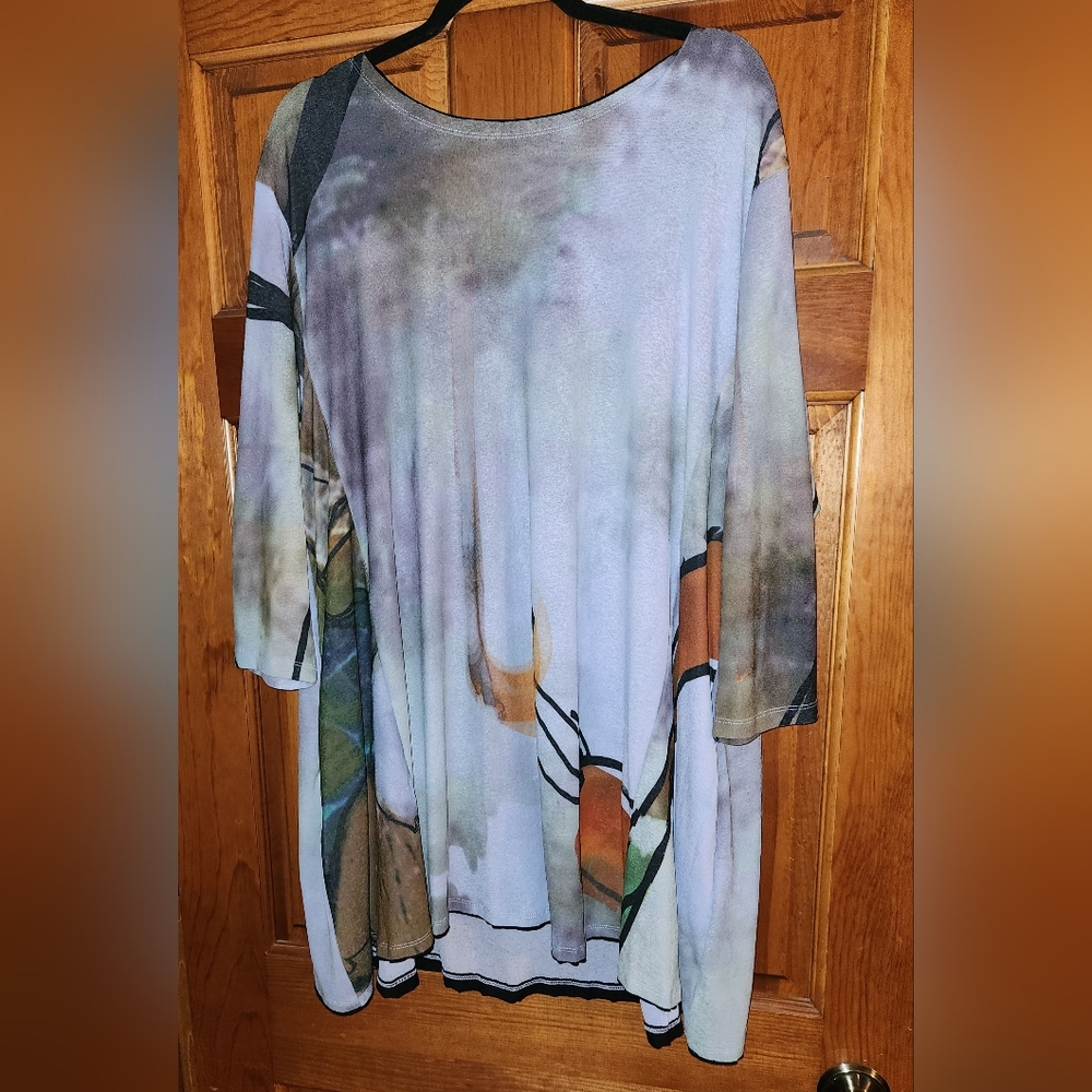 Three Potato Artsy Top Size XL